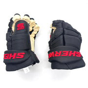 Sherwood  Pro - NHL Pro Stock Glove - Carolina Hurricanes (Black/Red)