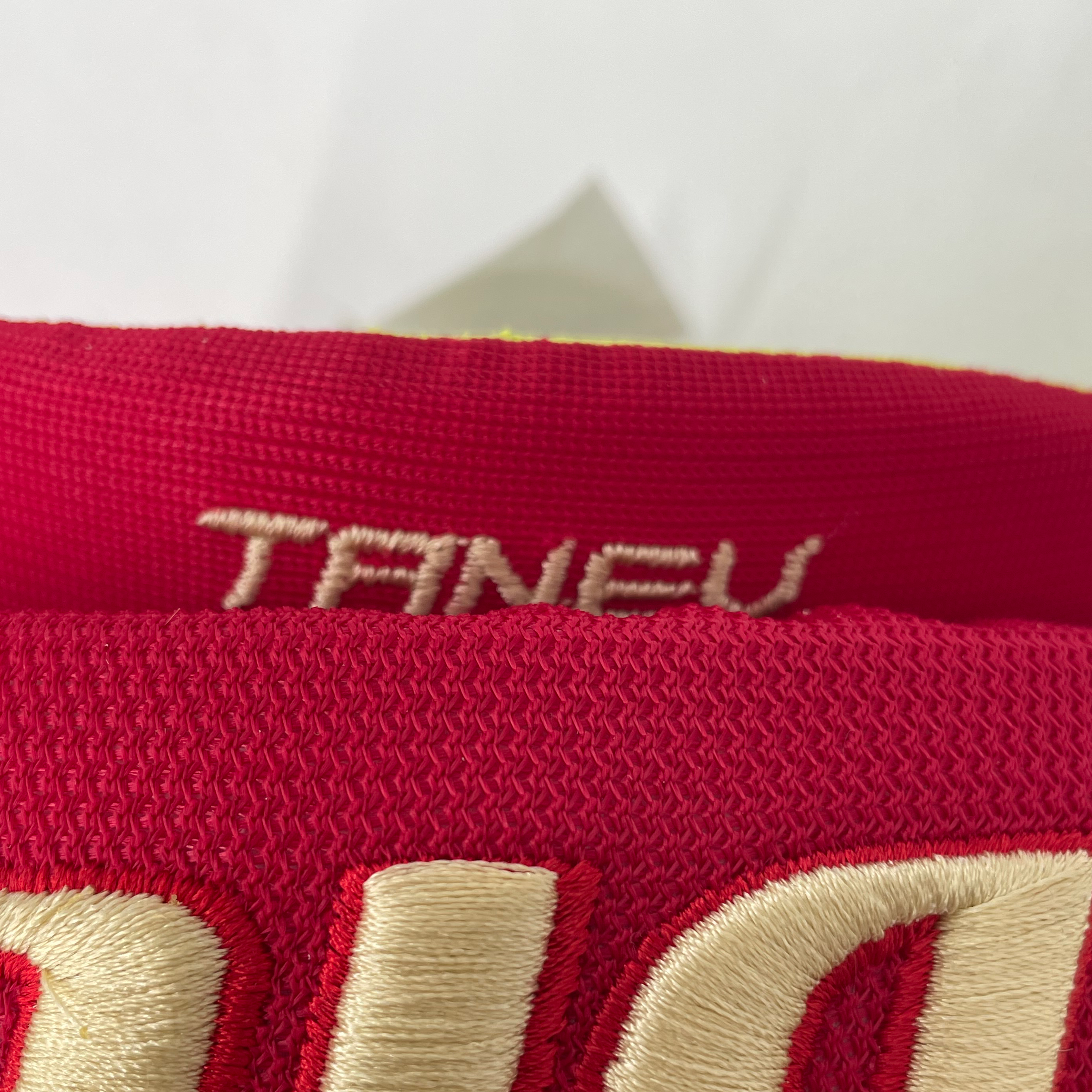 Warrior Alpha DX - Gant NHL Pro Stock - Chris Tanev (rouge/or) *Classique Héritage*