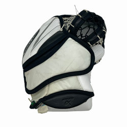 Bauer Vapor Hyperlite 2 - Gant de gardien NCAA Pro Stock d'occasion (noir/blanc/argent)