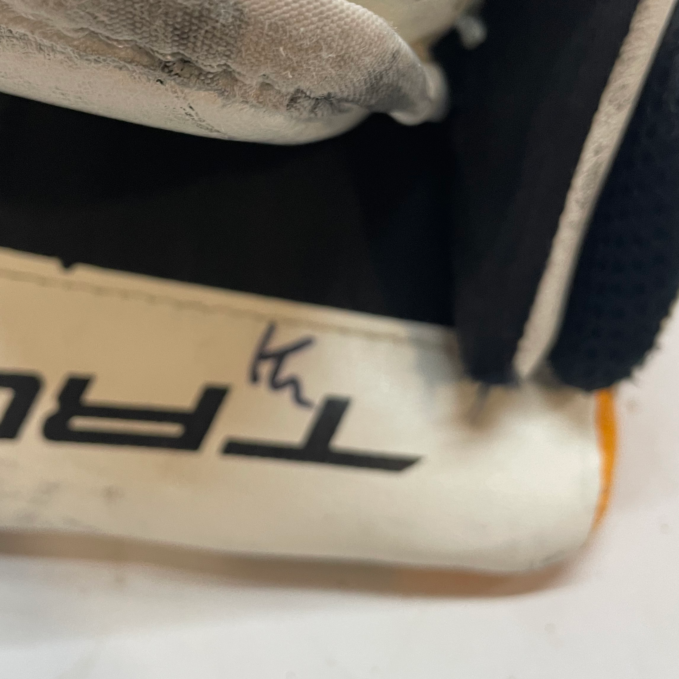 True HZRDUS PX4 - Used Full Right Pro Stock Goalie Blocker - Brandon Bussi (White/Black/Yellow)