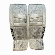 CCM Extreme Flex 5 - Used Pro Stock Goalie Pads (White)