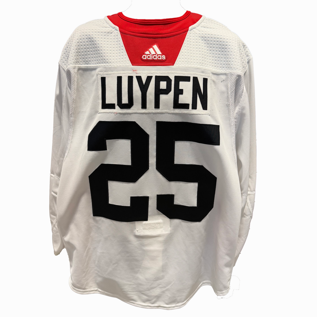 NHL - Used Chicago Blackhawks Adidas Practice Jersey With Namebars (White)