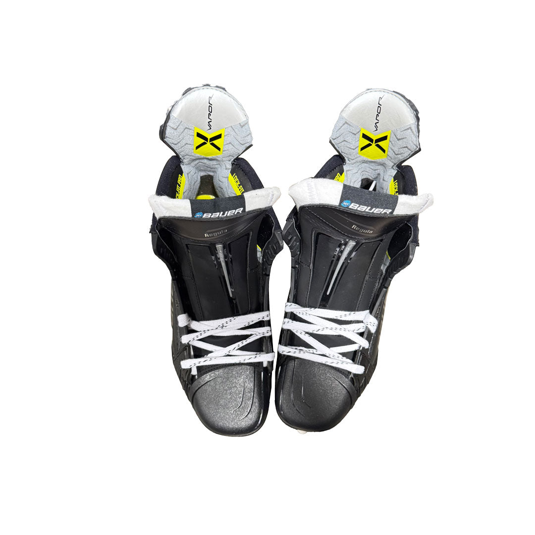 Bauer Vapor Hyperlite 2 - Pro Stock Hockey Skates - Size R:9.5/L:9