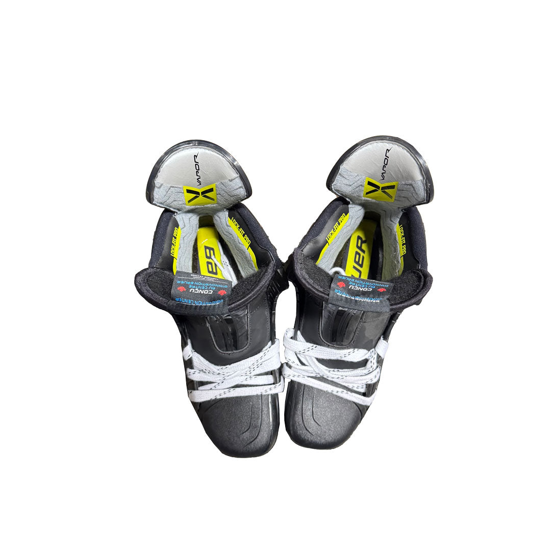 Bauer Vapor Hyperlite 2 - Pro Stock Hockey Skates - Size 6.5 (#3)