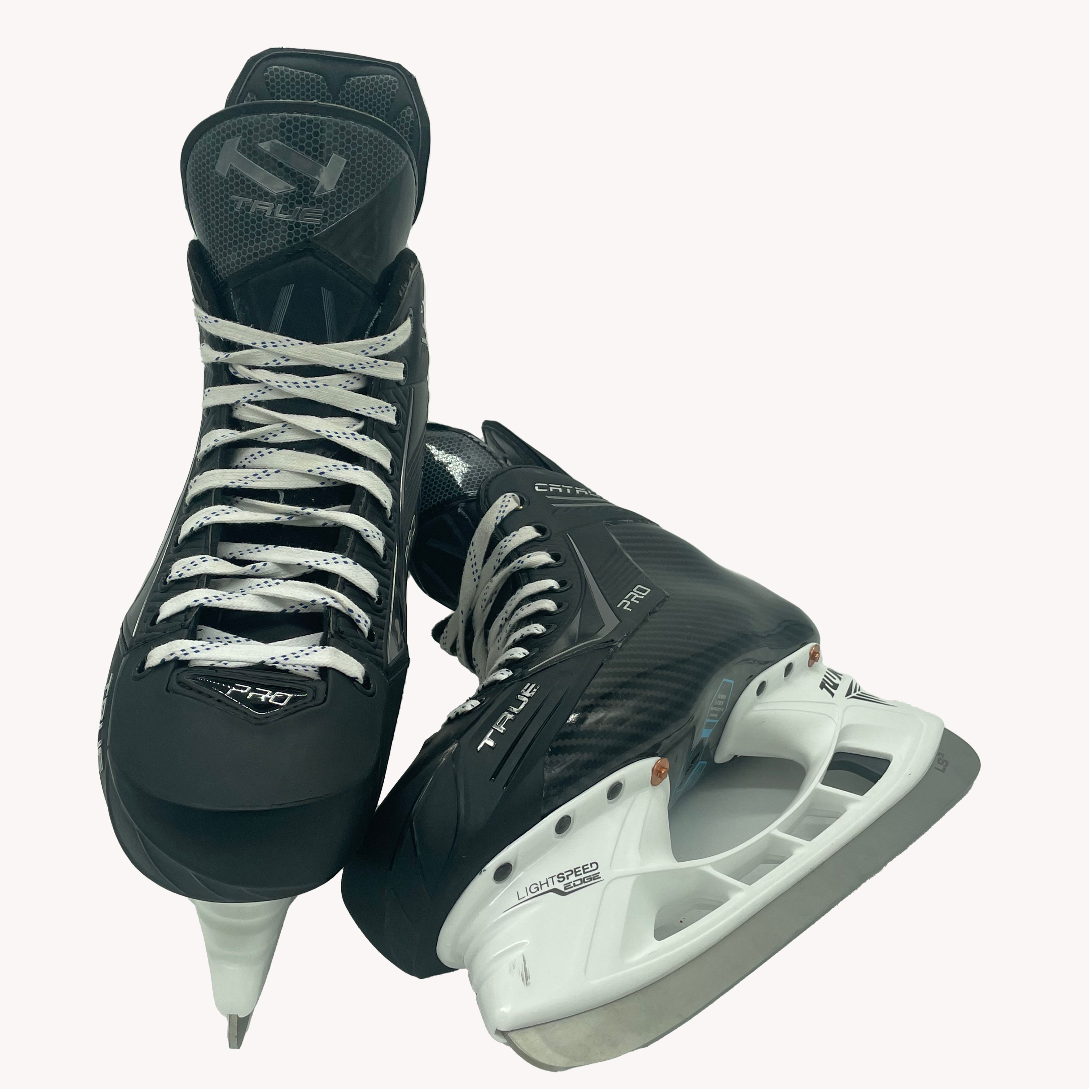 Patins True Catalyst Pro Custom Pro Stock – Taille 7R – Connor Carrick (AHL)