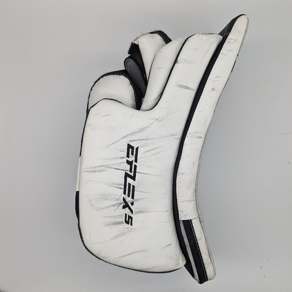 CCM Extreme Flex 5 - Used OHL Pro Stock Goalie Pads (White/Green/Yellow)