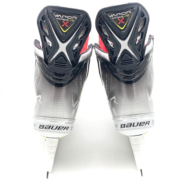 Bauer Vapor Hyperlite - Pro Stock Hockey Skates - Size 8 Fit 1