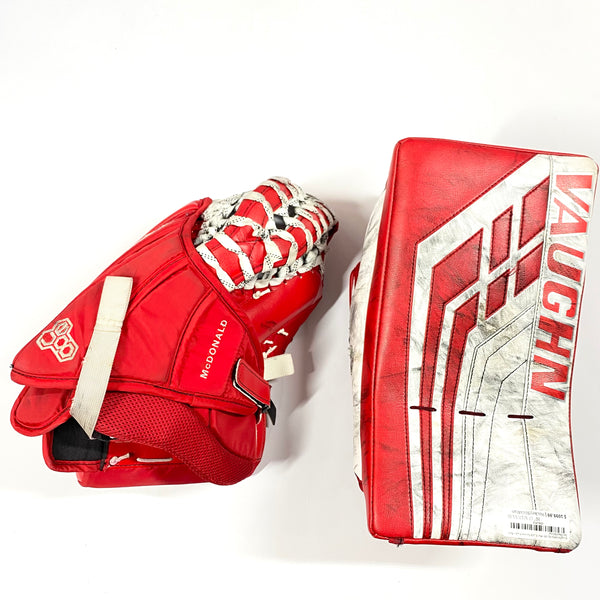 Vaughn Velocity VE8 - Pro Stock Goalie Pads - Full Set (Red/White)