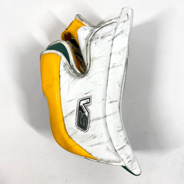 Vaughn Velocity V9 - Used Pro Stock Goalie Blocker (Yellow/Green)