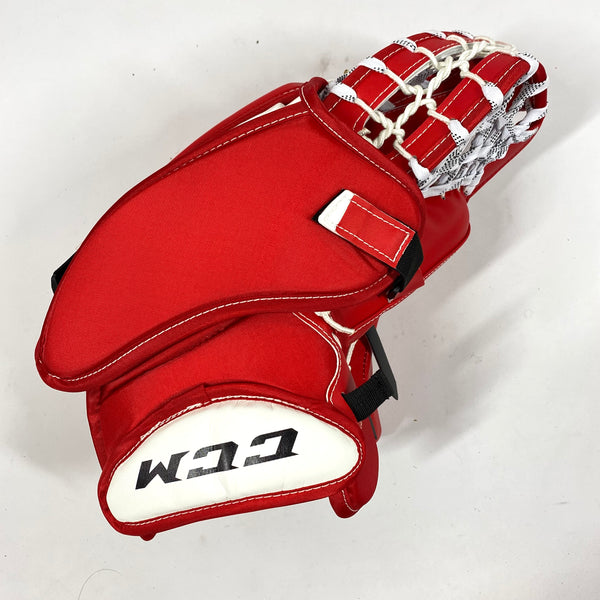 CCM AXIS - New Pro Stock Goalie Glove (White/Red)