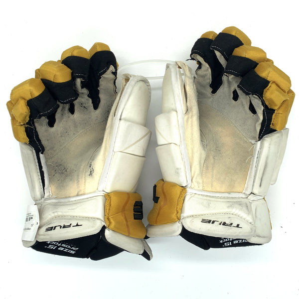 True Catalyst 9X - Used NHL Pro Stock Gloves - Vegas Golden Knights - Nicolas Hague (White/Gold)