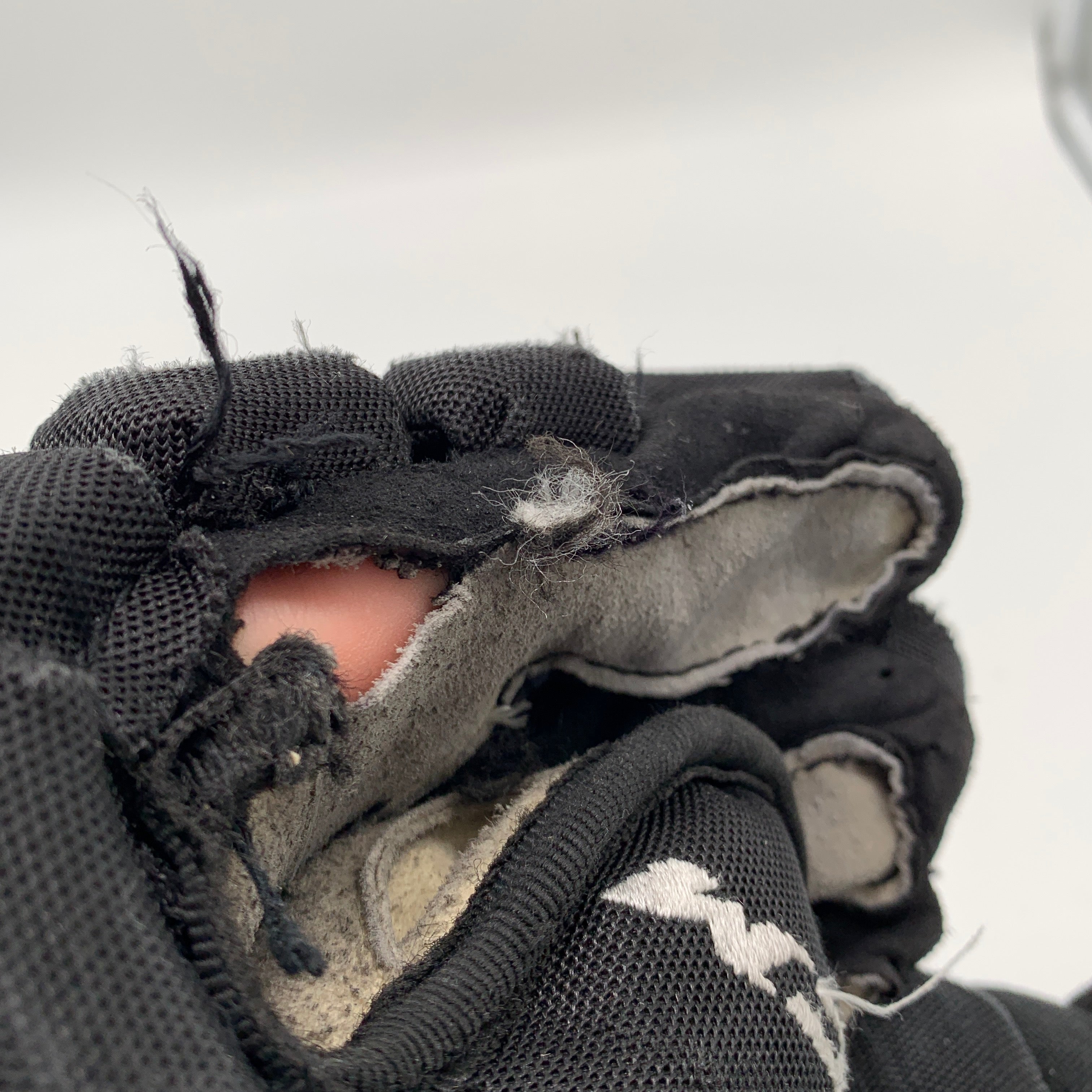 CCM HGTK - Gants Pro Stock d'occasion (noirs)