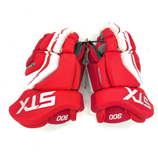 STX Surgeon 300 Ice Hockey Gloves - Intermediate