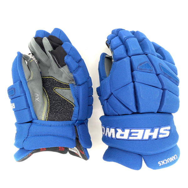 Sherwood Rekker Legend Pro - NHL Pro Stock Glove - Vancouver Canucks (Blue/Grey)