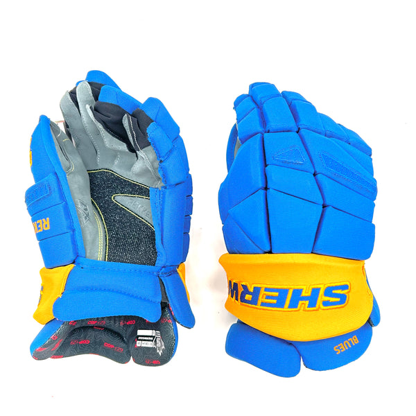 新品〉Strikeforce OFFICIAL Gloves BLUE Pair of Strikeforce