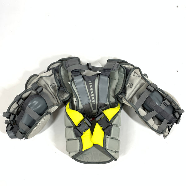 Warrior Ritual G5 - New Pro Stock Goalie Chest Protector (Grey) - Junior