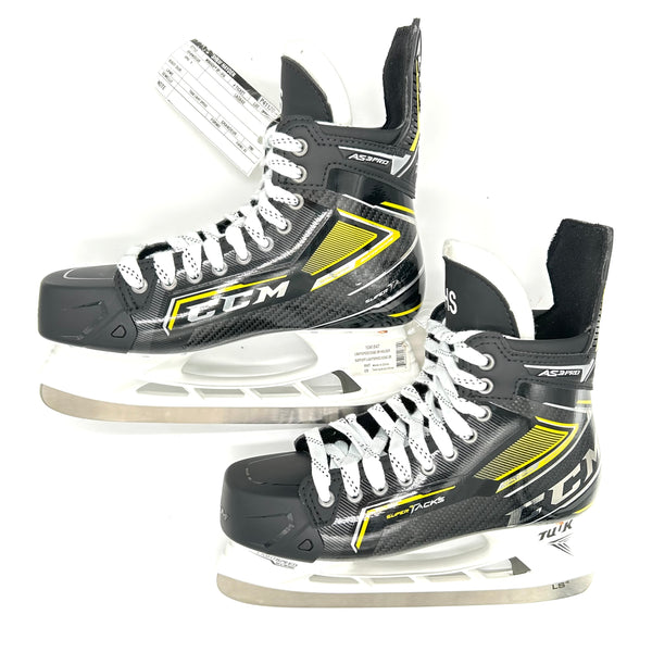 CCM SuperTacks AS3 Pro - Pro Stock Hockey Skates - Size 9D