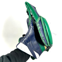 CCM Extreme Flex III - Gant de gardien de but Pro Stock d'occasion (bleu/vert/blanc)