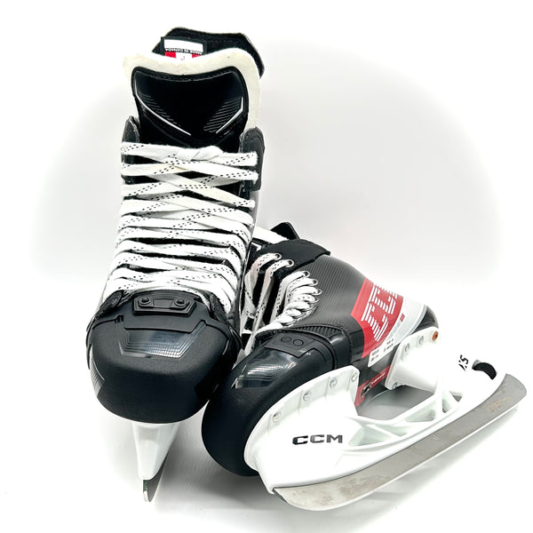 CCM Jetspeed FT4 Pro - Pro Stock Hockey Skates - Size 8.75E