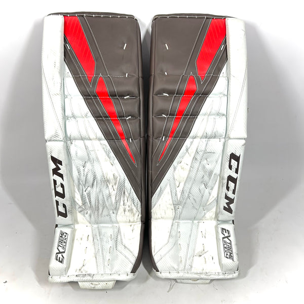 CCM Extreme Flex 4 - Used Pro Stock Senior Goalie Pads (Brown/Red)