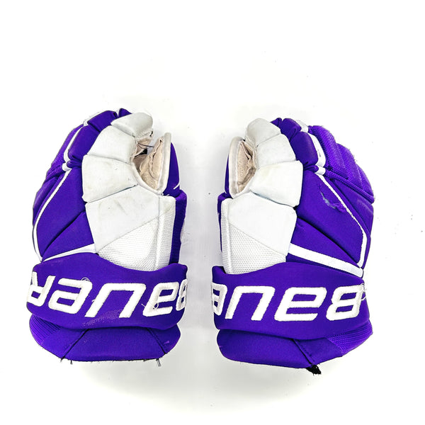 Bauer Vapor Hyperlite - Used Pro Stock Glove (Purple/White)