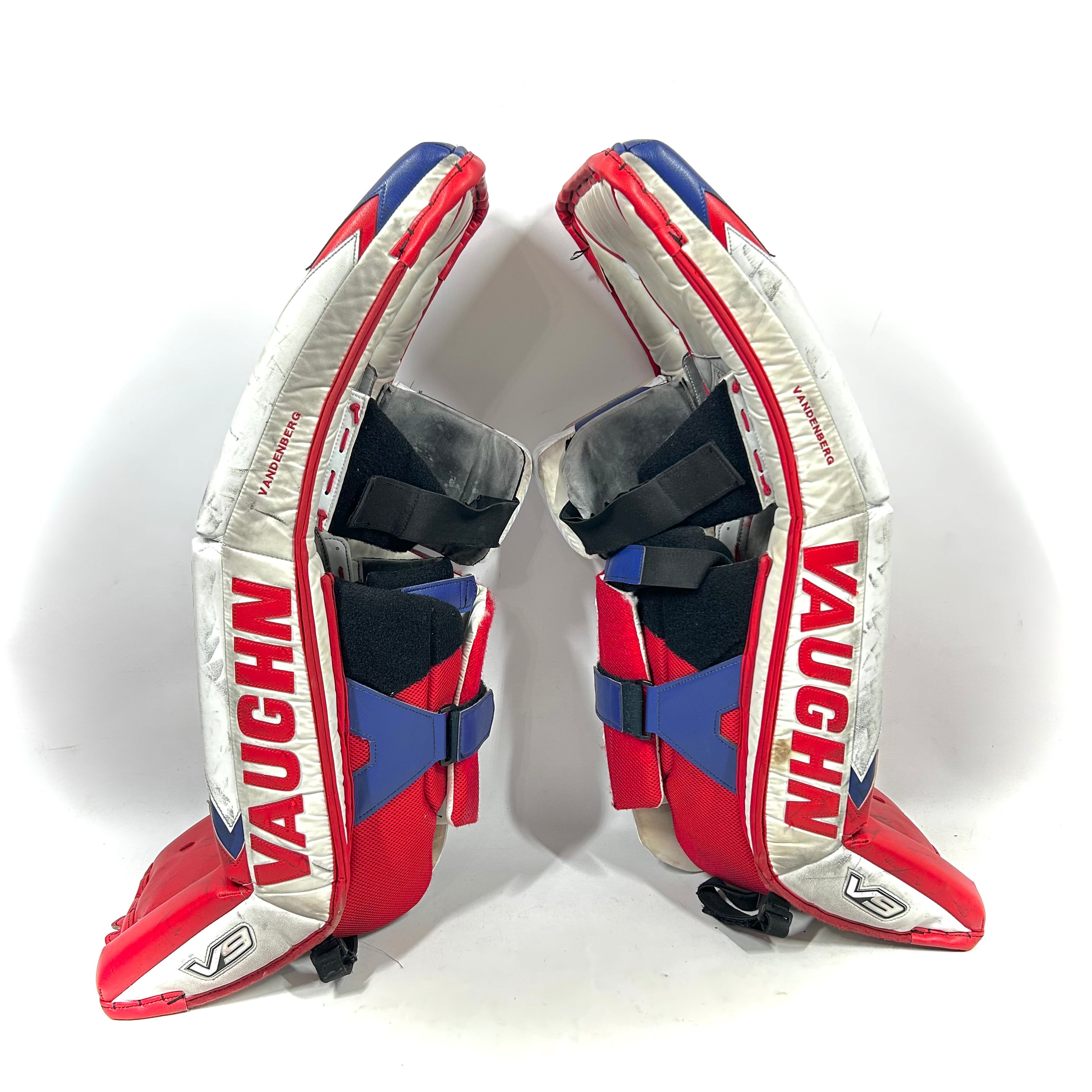 Vaughn Velocity V9 – Jambières de gardien senior OHL Pro Stock d'occasion (blanc/rouge/bleu)