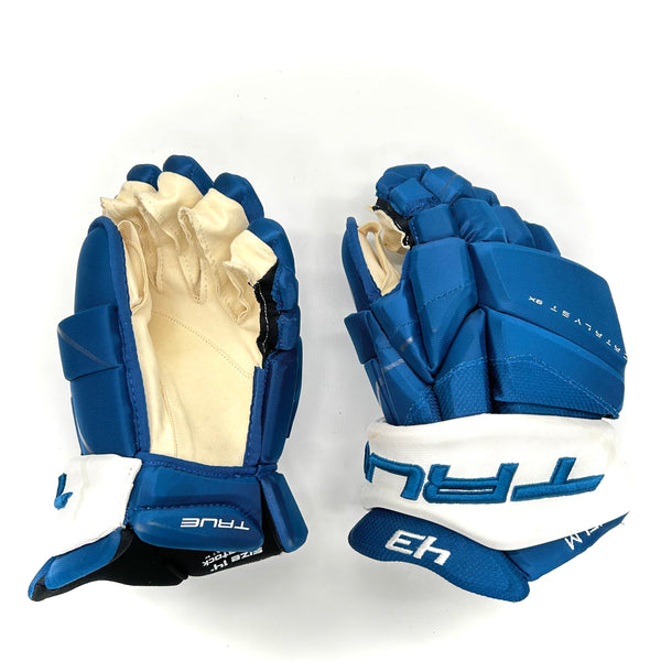 True Catalyst 9X - NHL Pro Stock Glove - Darren Helm (Blue/White)