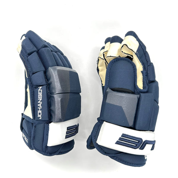 True A6.0 - NHL Pro Stock Glove - Ryan Johansen (Navy)