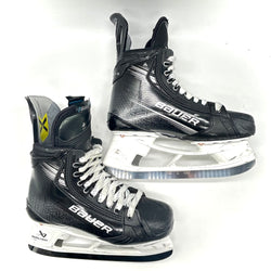Bauer Vapor Hyperlite 2 - Used Pro Stock Hockey Skates - Size 5.5D