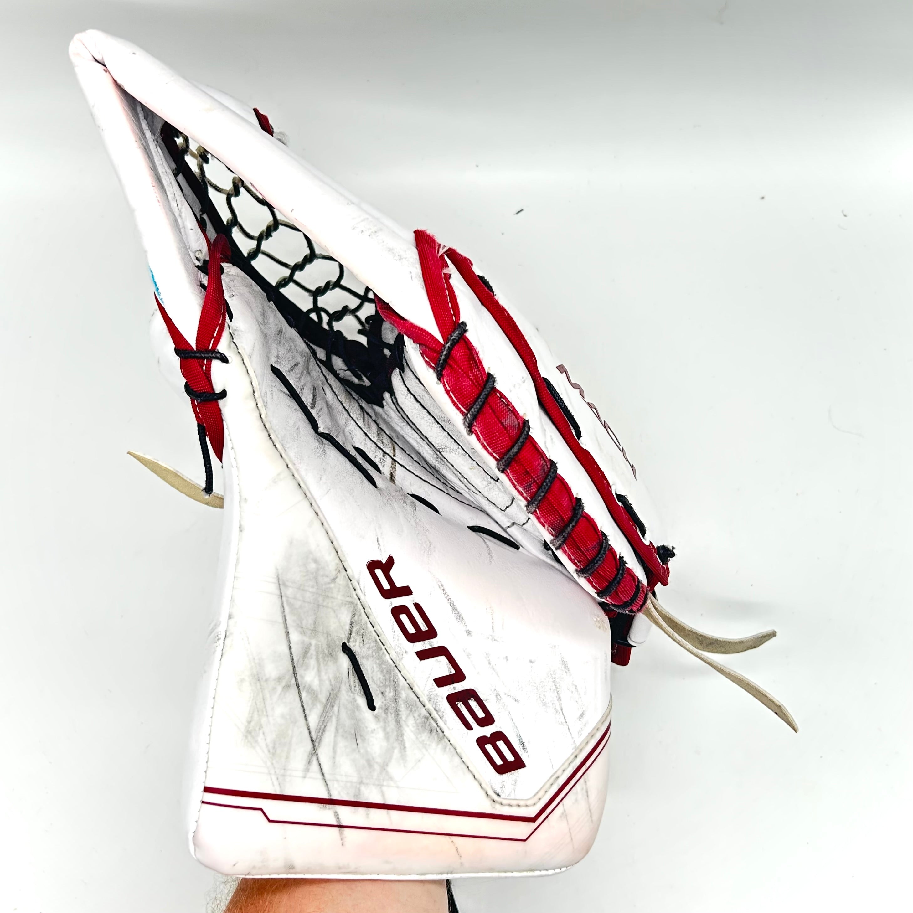 Bauer Supreme Mach - Gant de gardien Pro Stock d'occasion (blanc/rouge)