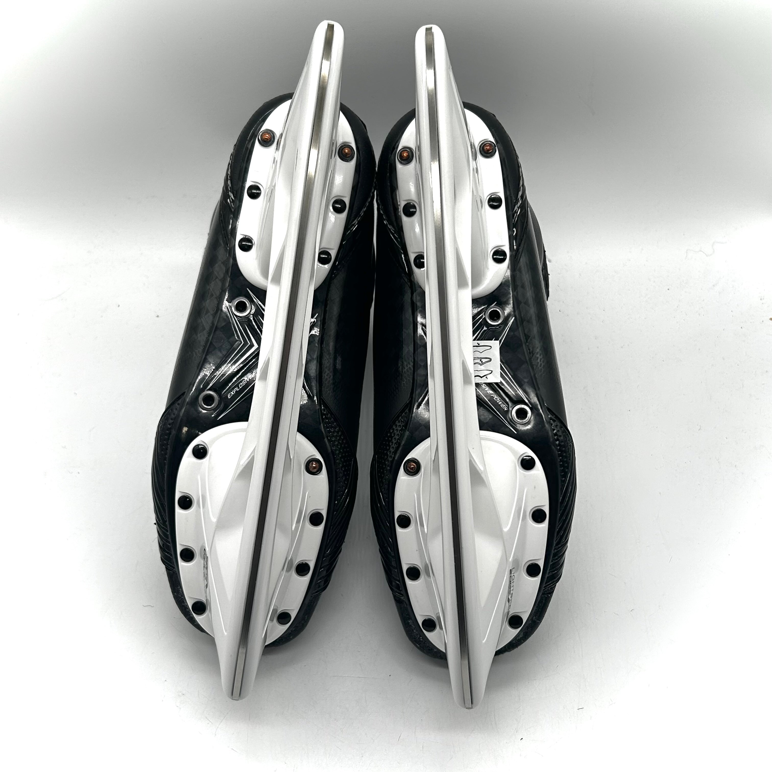 Bauer Supreme Shadow - NHL Pro Stock Skates - Jesperi Kotkaniemi - Size L: 8.75D/R: 8 7/8D