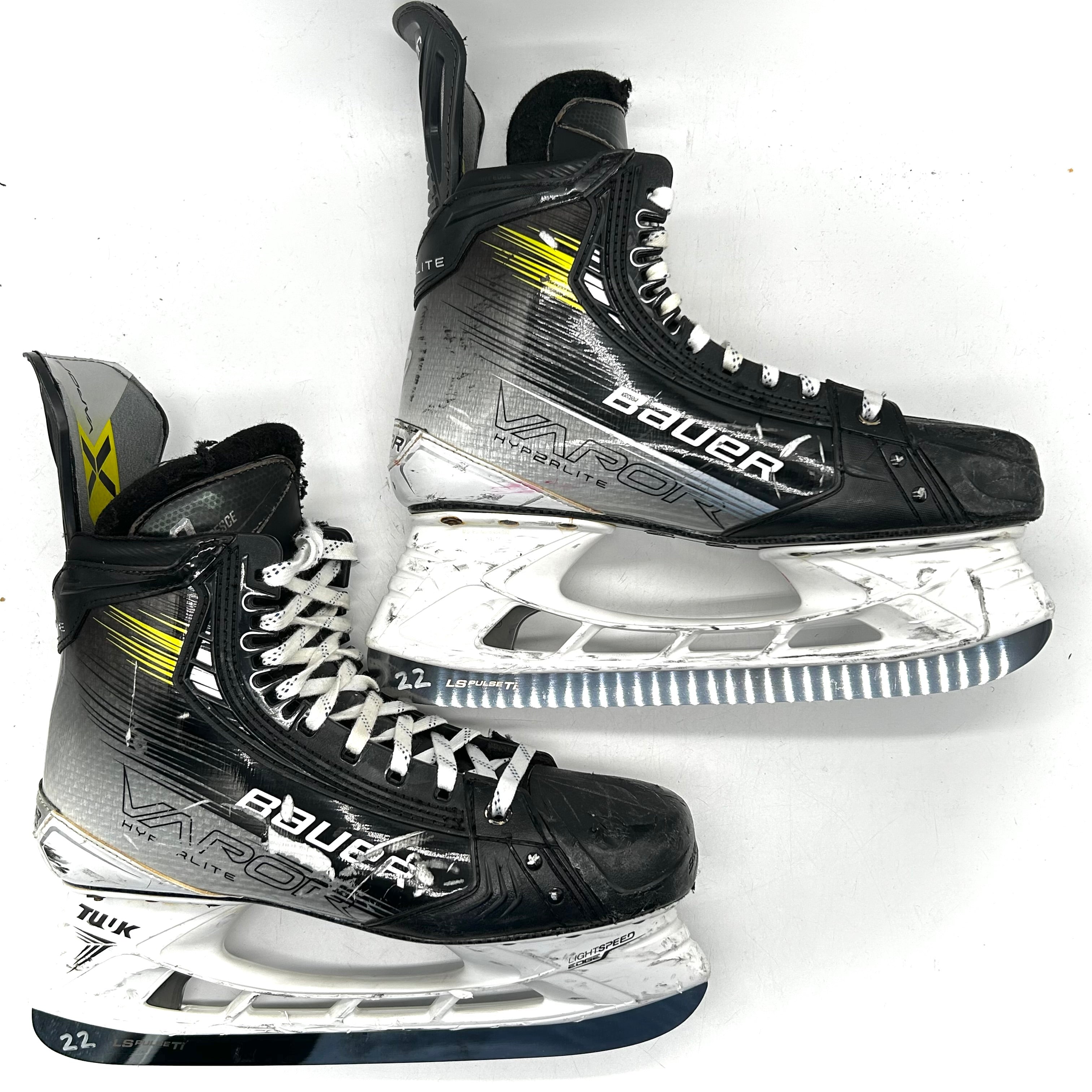 Bauer Vapor Hyperlite 2 - Patins NHL Pro Stock d'occasion - Brett Pesce - Taille 10,25