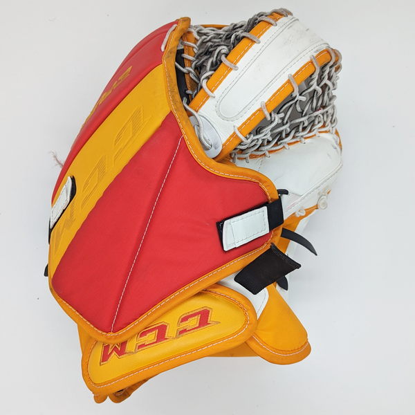 CCM Extreme Flex 5 - Used Pro Stock Regular Goalie Glove (White/Red/Yellow)