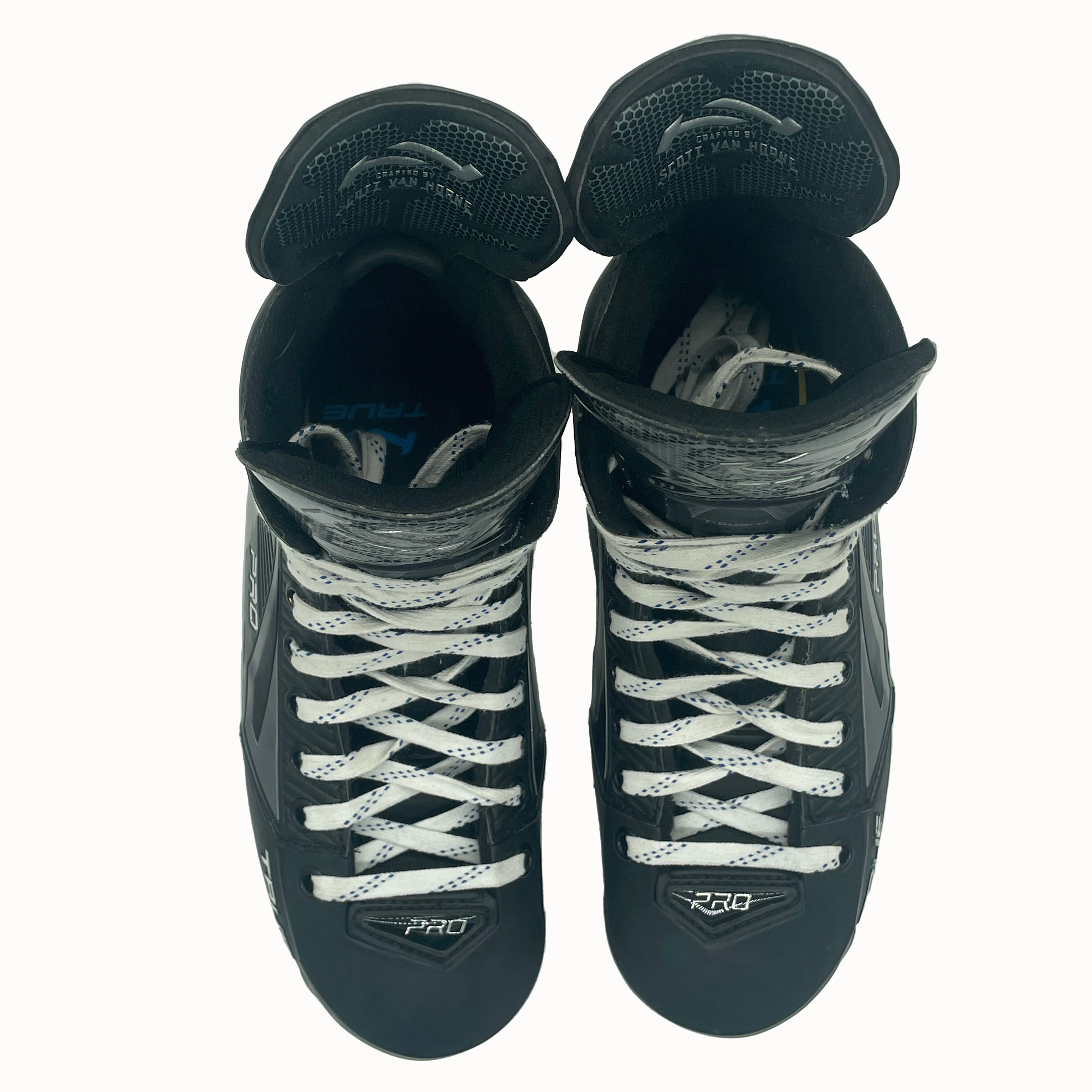 Patins True Catalyst Pro Custom Pro Stock – Taille 7R – Connor Carrick (AHL)