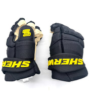 Sherwood  Pro - NHL Pro Stock Glove - Vancouver Canucks (Black/Yellow)