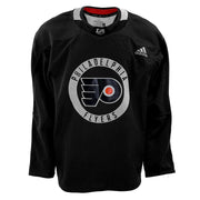 LNH - Nouveau maillot d'entraînement Prime Green Adidas des Flyers de Philadelphie (noir)