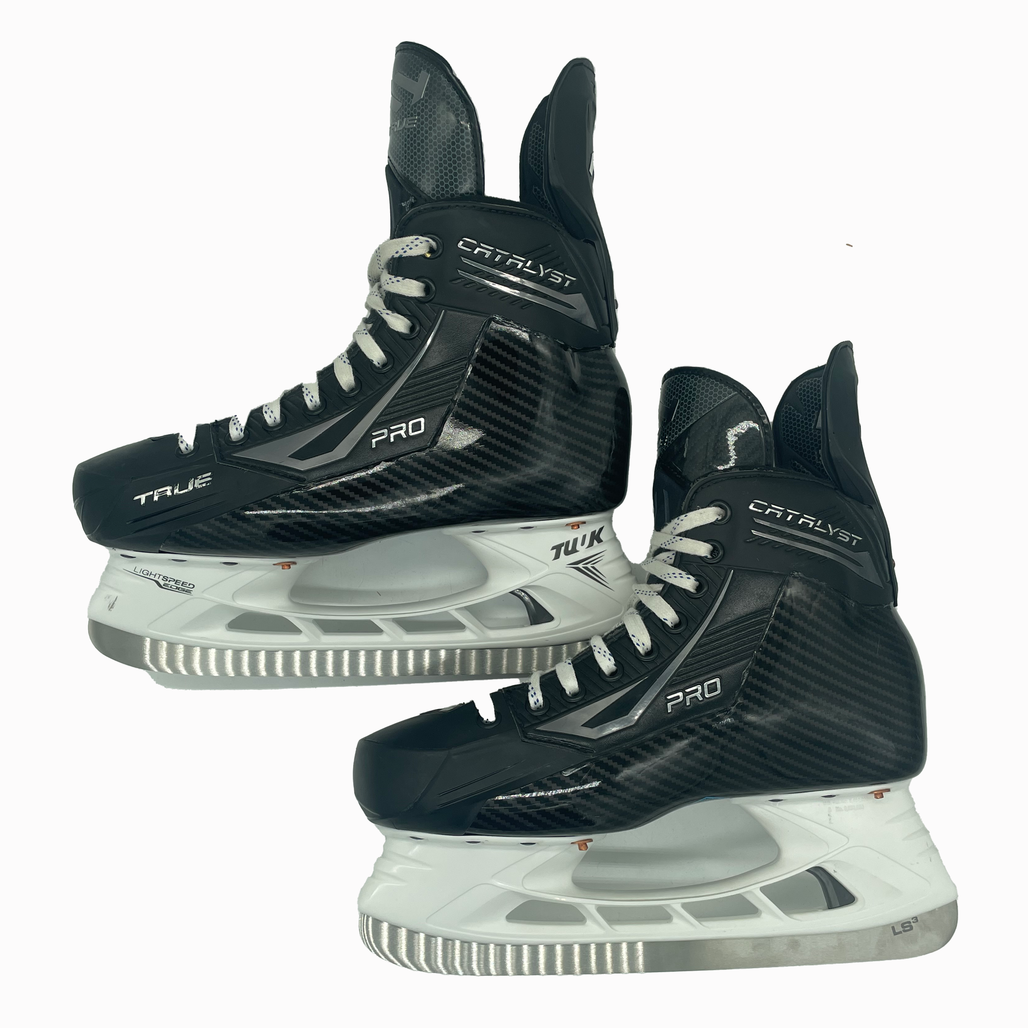 Patins True Catalyst Pro Custom Pro Stock – Taille 7R – Connor Carrick (AHL)