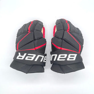 Bauer Vapor Hyperlite - NHL Pro Stock Glove - Craig Smith (Black/Red)