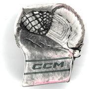 CCM Extreme Flex 6 - Used NCAA Goalie Glove (Green/White)