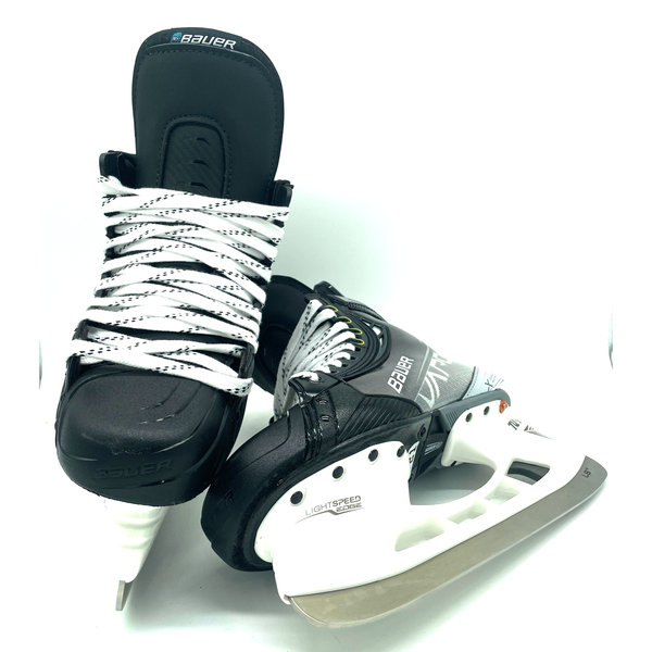 Bauer Vapor Hyperlite - Pro Stock Hockey Skates - Size 7.5D