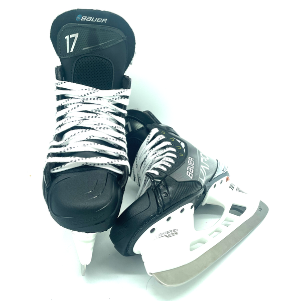 Bauer Vapor Hyperlite - Pro Stock Hockey Skates - Size R6.875 L7.375