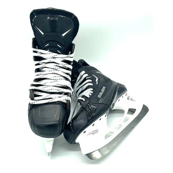 Bauer Supreme Mach - Pro Stock Hockey Skates - Size 9.5E