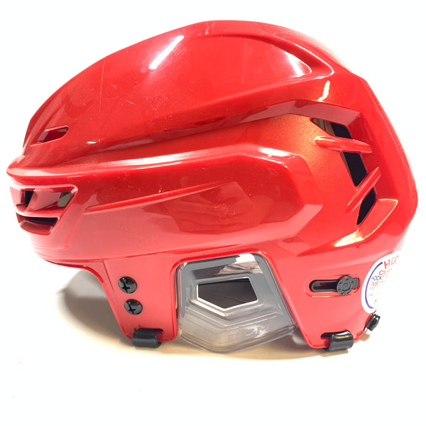 CCM Resistance 110 - Hockey Helmet (Red)