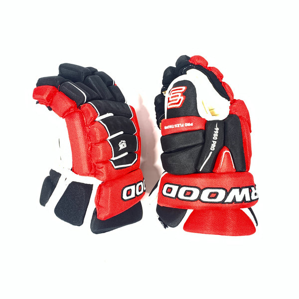 Sherwood 9950 Pro 4 Roll - Senior Hockey Glove (Black/Red/White)